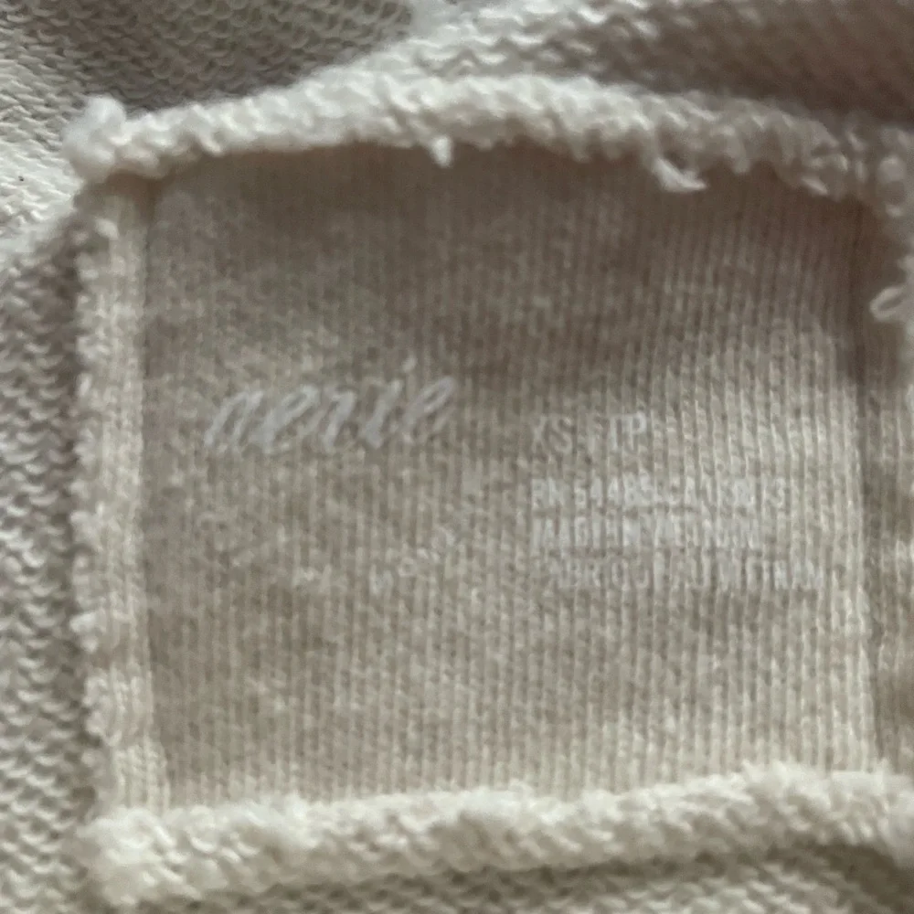 Two arie clothing pieces - Picture 5 of 5